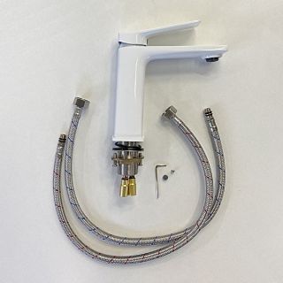 Смеситель для раковины Comforty белый FC071A-CKBT