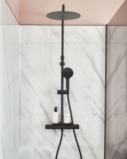 Душевая стойка Jacob Delafon Metro с полкой чёрный E26589-BL